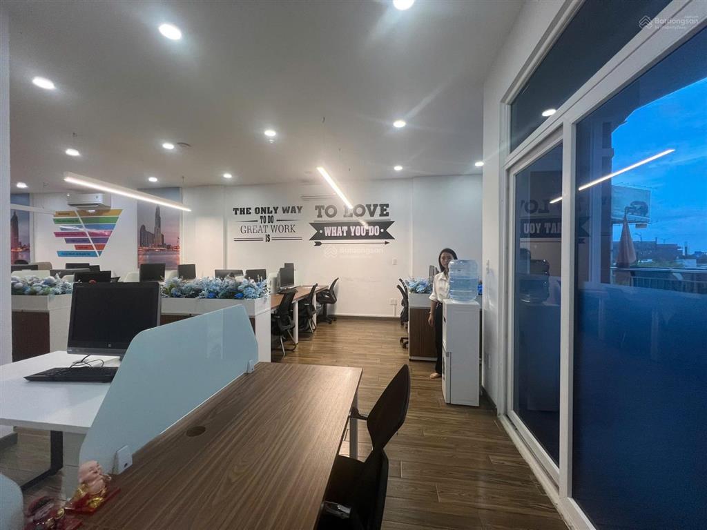 Cho thuê văn phòng tại thủ thiêm lakeview giá cực chất 190 triệu, 650m2 hầm riêng, ngang 7m