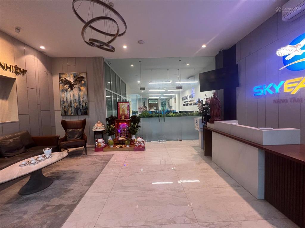 Cho thuê nguyên căn shophouse lakeview thủ thiêm giá 190tr triệu/tháng hầm, 1 trệt, 3 lầu, 700m² sd