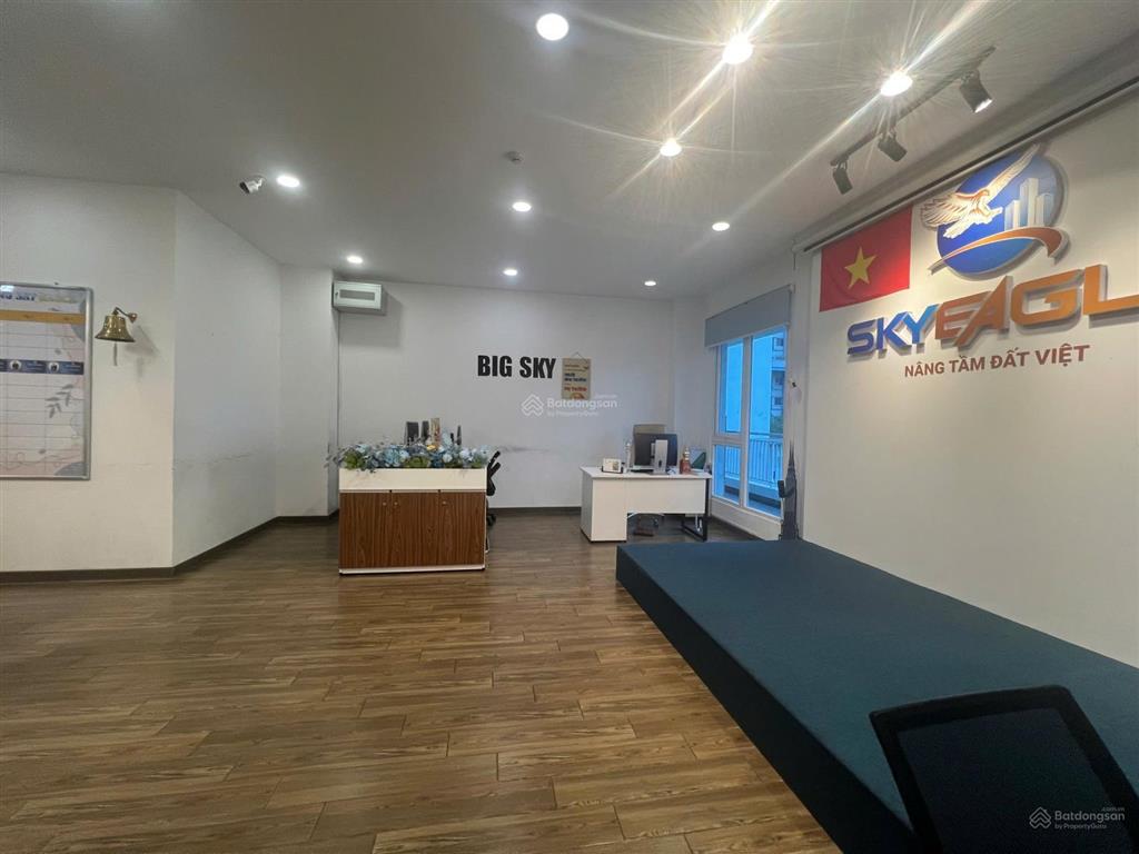 Cho thuê tòa nhà lakeview thủ thiêm 700m² sử dụng giá thuê 185tr/tháng, bàn giao ngay, ngang 7x20m