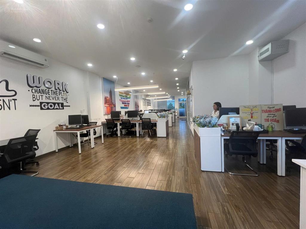 Cho thuê tòa nhà lakeview thủ thiêm 700m² sử dụng giá thuê 185tr/tháng, bàn giao ngay, ngang 7x20m