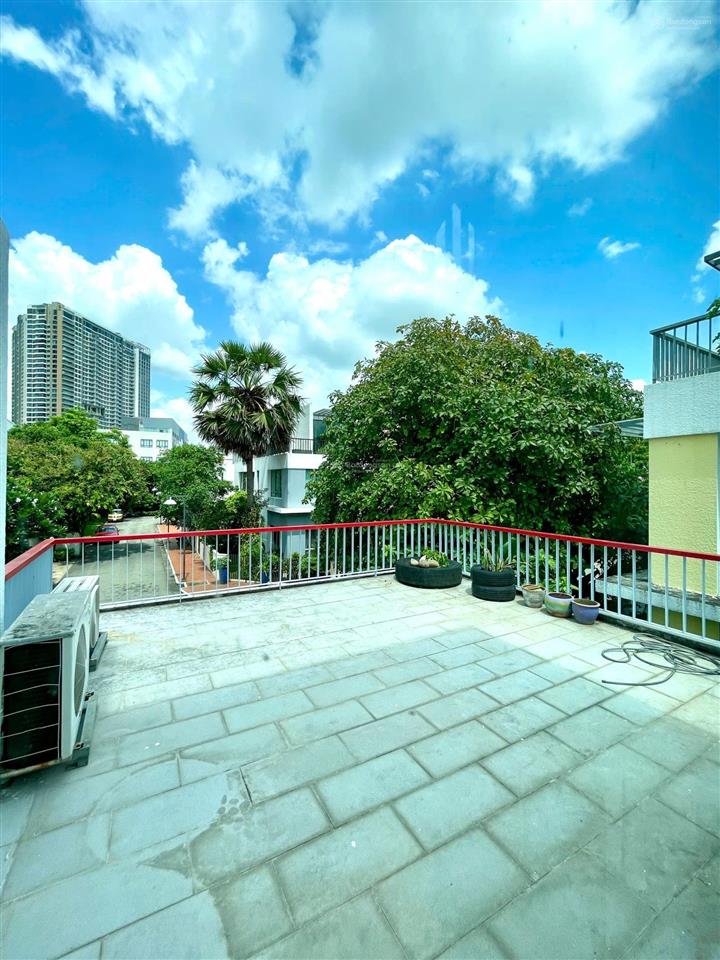Cho thuê villa riviera giang văn minh | 4pn | 500m² | sân vườn riêng | 5.000 usd/tháng