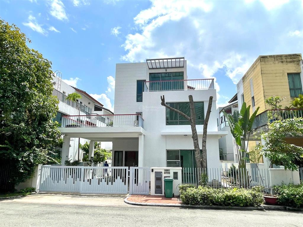 Cho thuê villa riviera giang văn minh | 4pn | 500m² | sân vườn riêng | 5.000 usd/tháng