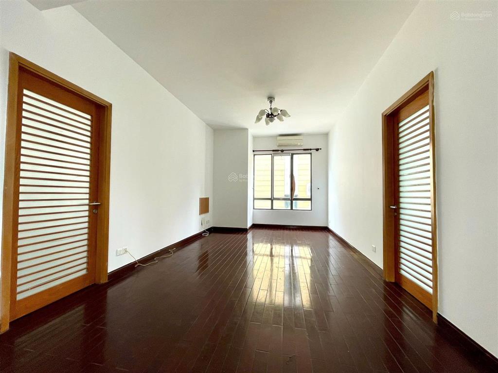 Cho thuê villa riviera giang văn minh | 4pn | 500m² | sân vườn riêng | 5.000 usd/tháng