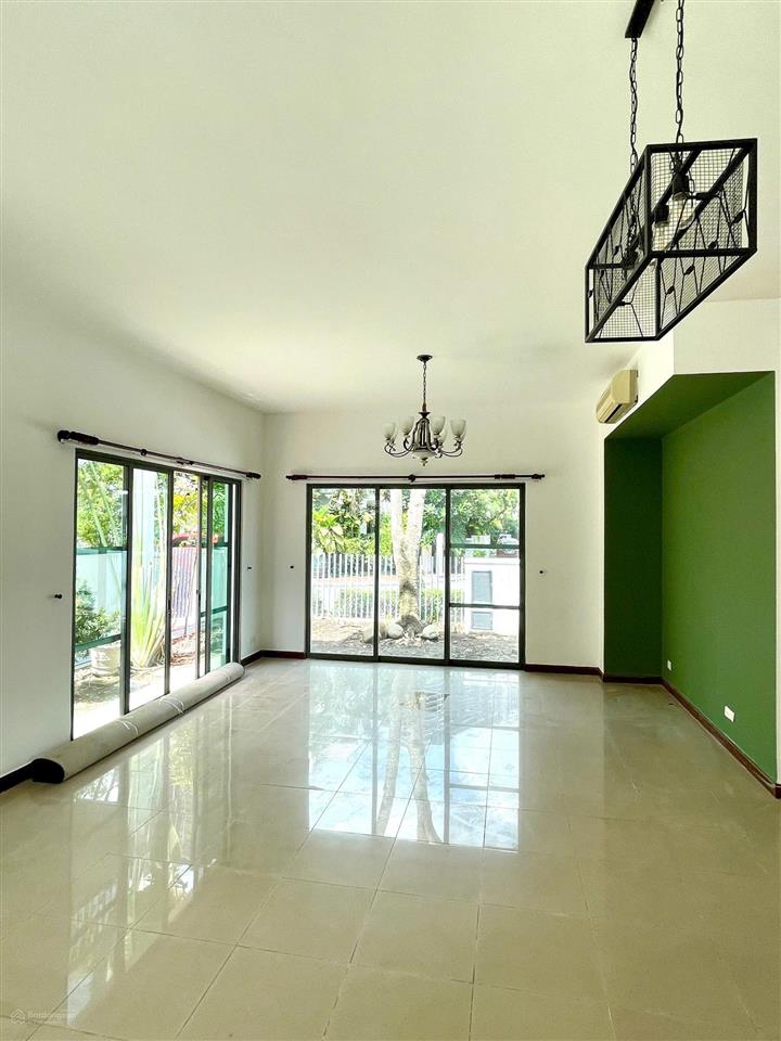 Cho thuê villa riviera giang văn minh | 4pn | 500m² | sân vườn riêng | 5.000 usd/tháng