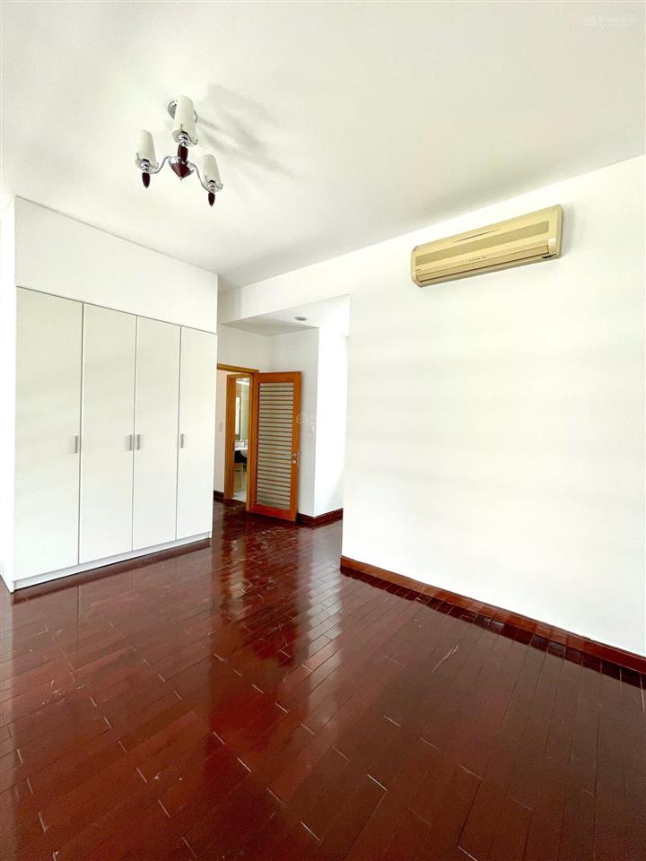 Cho thuê villa riviera giang văn minh | 4pn | 500m² | sân vườn riêng | 5.000 usd/tháng
