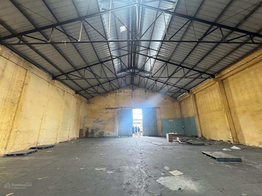 Cho thuê kho mặt tiền tôn thất thuyết, p. vĩnh hội | dt 2.100m² | trần cao 10m | chỉ 150k/m2