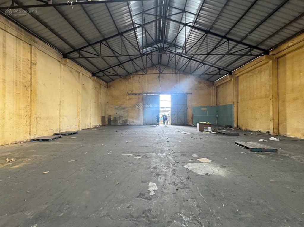 Cho thuê kho mặt tiền tôn thất thuyết, p. vĩnh hội | dt 2.100m² | trần cao 10m | chỉ 150k/m2