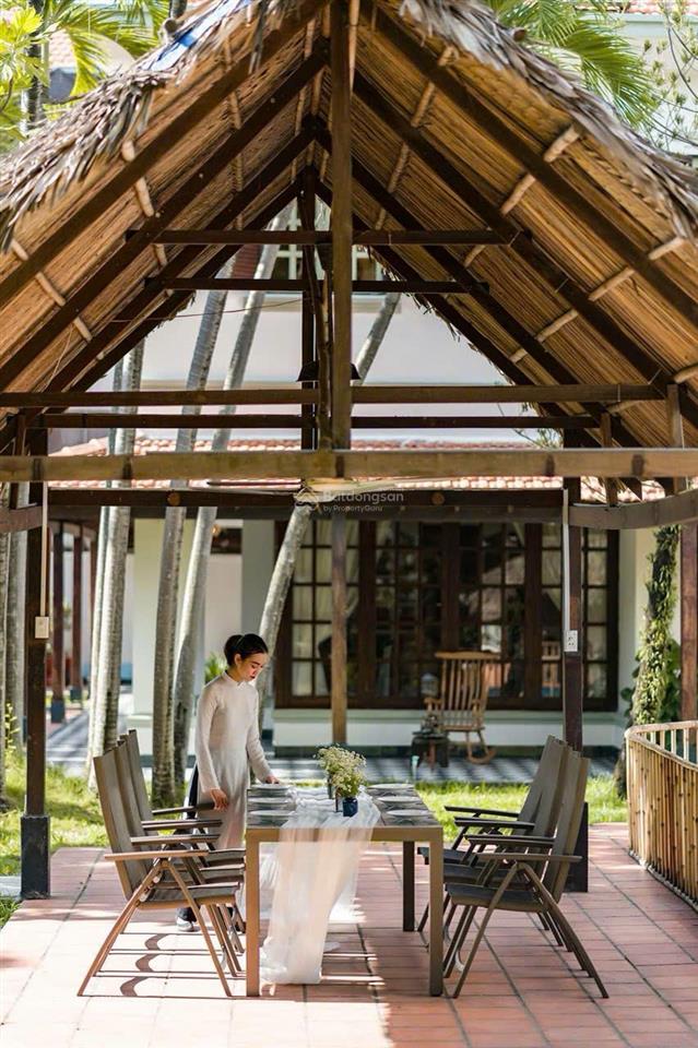 Cho thuê biệt thự sân vườn 1.300m xuân thủy, thảo điền cũ 5pn, full nội thất vào ngay giá 10.000$