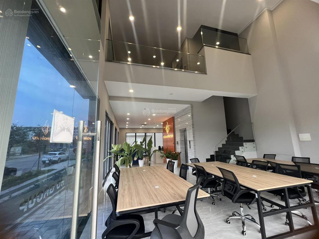 Cho thuê văn phòng full nội thất vp lakeview thủ thiêm 212m² chỉ 70 triệu/ set up sẵn vào ngay