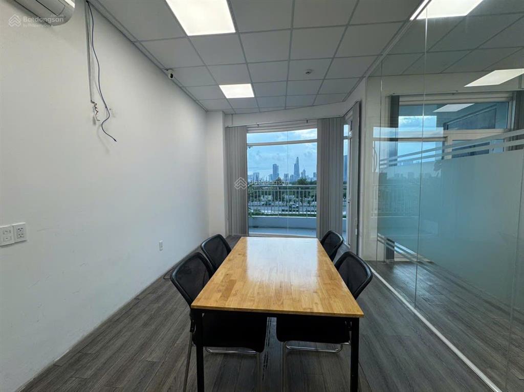 Văn phòng lakeview thủ thiêm 122m2, 25tr/tháng sẵn máy lạnh, nội thất cơ bản