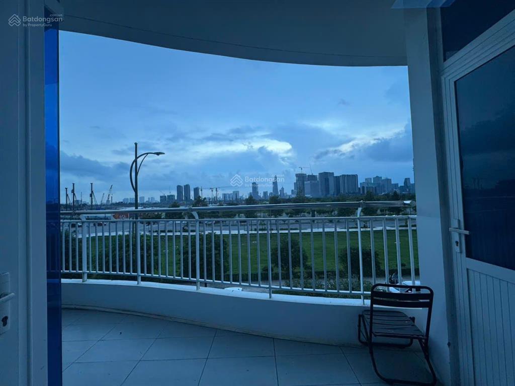 Văn phòng lakeview thủ thiêm 122m2, 25tr/tháng sẵn máy lạnh, nội thất cơ bản