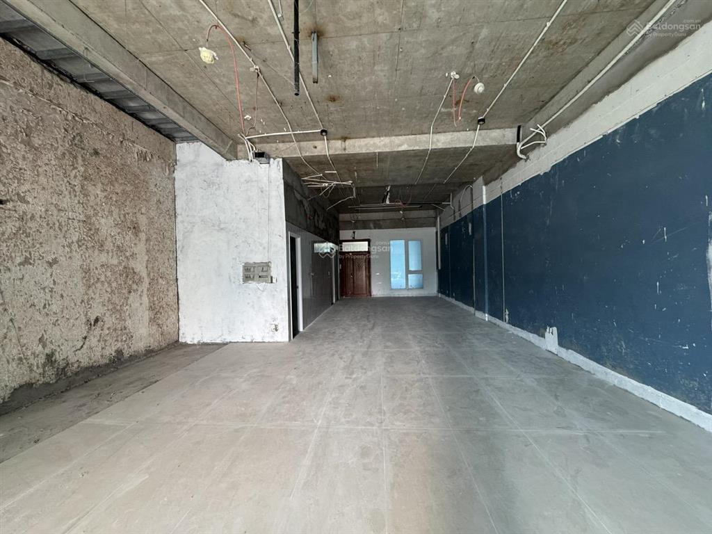 Cho thuê tòa nhà lakeview thủ thiêm 700m² hầm 4 tầng, thang máy 160 triệu/tháng , kết cấu 7m