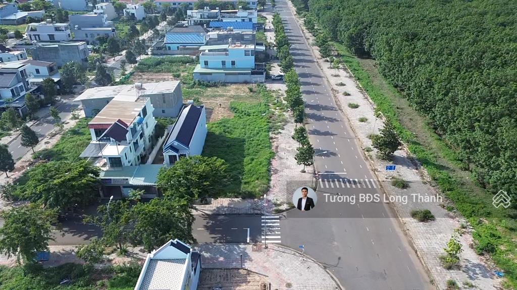 Hạ giá bán gấp lô góc 2 mặt tiền rộng và đẹp 410m2 giá tốt