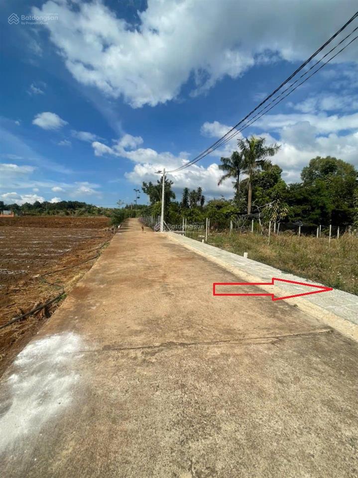 Bán lô đất hưng lộc  dầu giây (đồng nai), sổ hồng sẵn, ô tô tới đất, 640 triệu