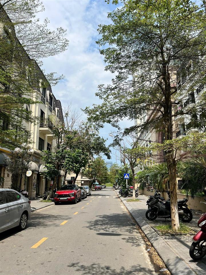 Shophouse khối đế the manor crown  5 tầng kinh doanh