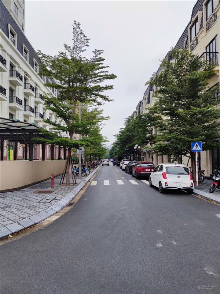 Shophouse khối đế the manor crown  5 tầng kinh doanh