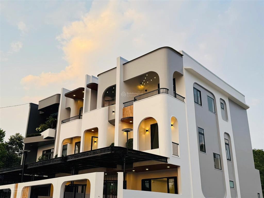 Bán nhà riêng 3 tầng, 5 phòng ngủ tại huyền trân công chúa, tp huế