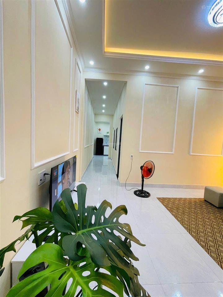 Nhà cần bán  homestay tân cổ điển sân vườn k235 phạm văn đồng, tp huế