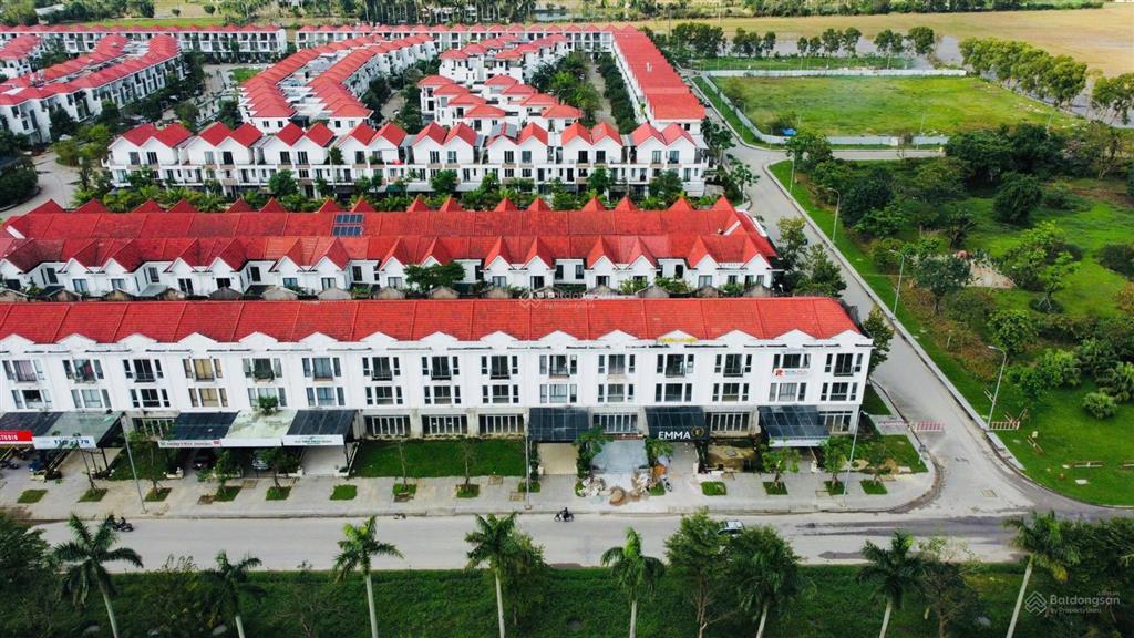 Mặt tiền lê đức anh  nhà 3 tầng royal park giá chạm đáy thị trường,