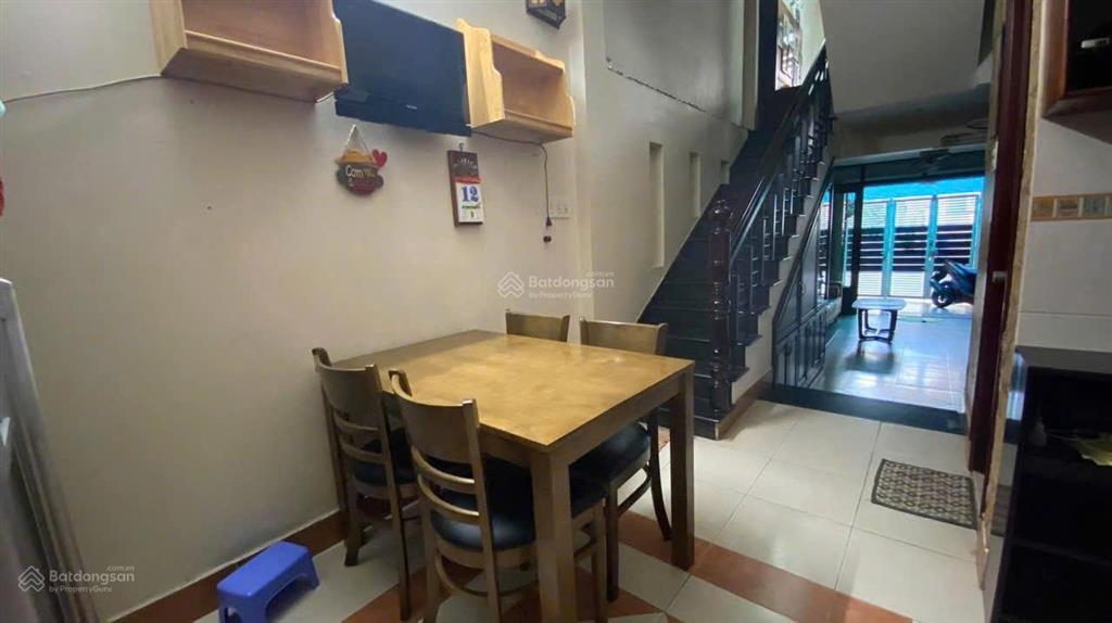 Nhà hẻm quang trung trung tâm nha trang ra tháp trầm hương,biển, quảng trường, chợ đêm 5 phút