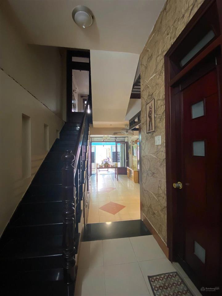 Nhà hẻm quang trung trung tâm nha trang ra tháp trầm hương,biển, quảng trường, chợ đêm 5 phút