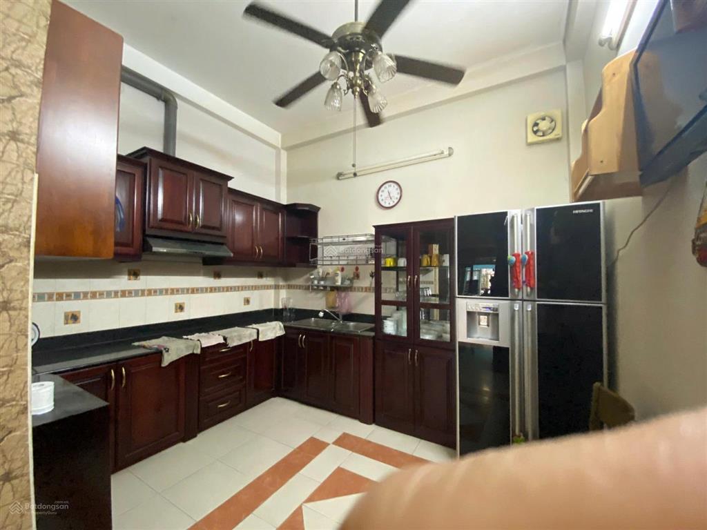 Nhà hẻm quang trung trung tâm nha trang ra tháp trầm hương,biển, quảng trường, chợ đêm 5 phút