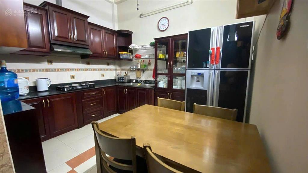 Nhà hẻm quang trung trung tâm nha trang ra tháp trầm hương,biển, quảng trường, chợ đêm 5 phút