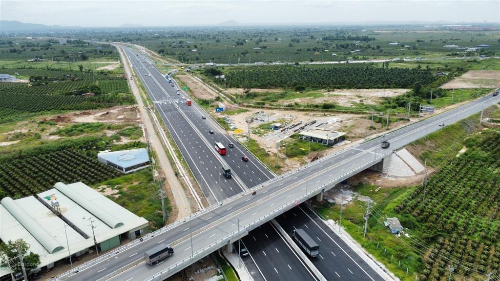 Bán đất ngộp đường dẫn hàm kiệm  tiến thành gần novaworld phan thiết
