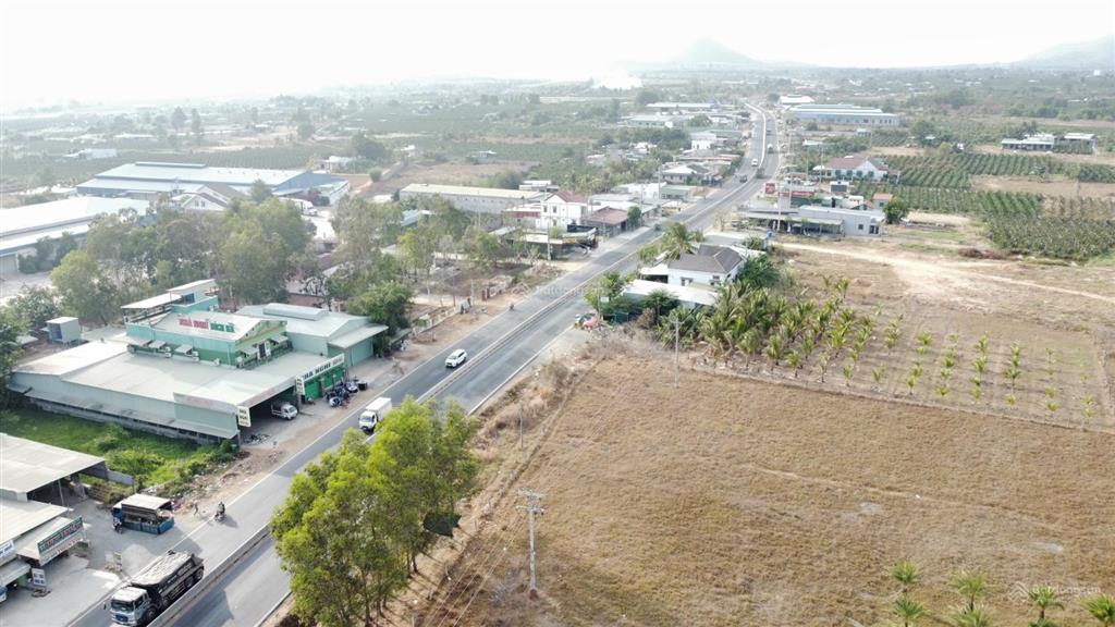 Bán vài mảnh đất mt đường hktt vs đường bê tông nhựa xã hàm kiệm