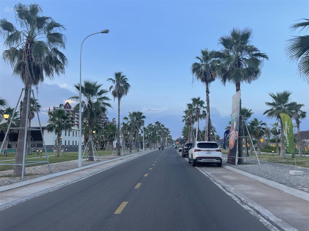 Bán đất ngộp mặt tiền đường lạc long quân giá đầu tư