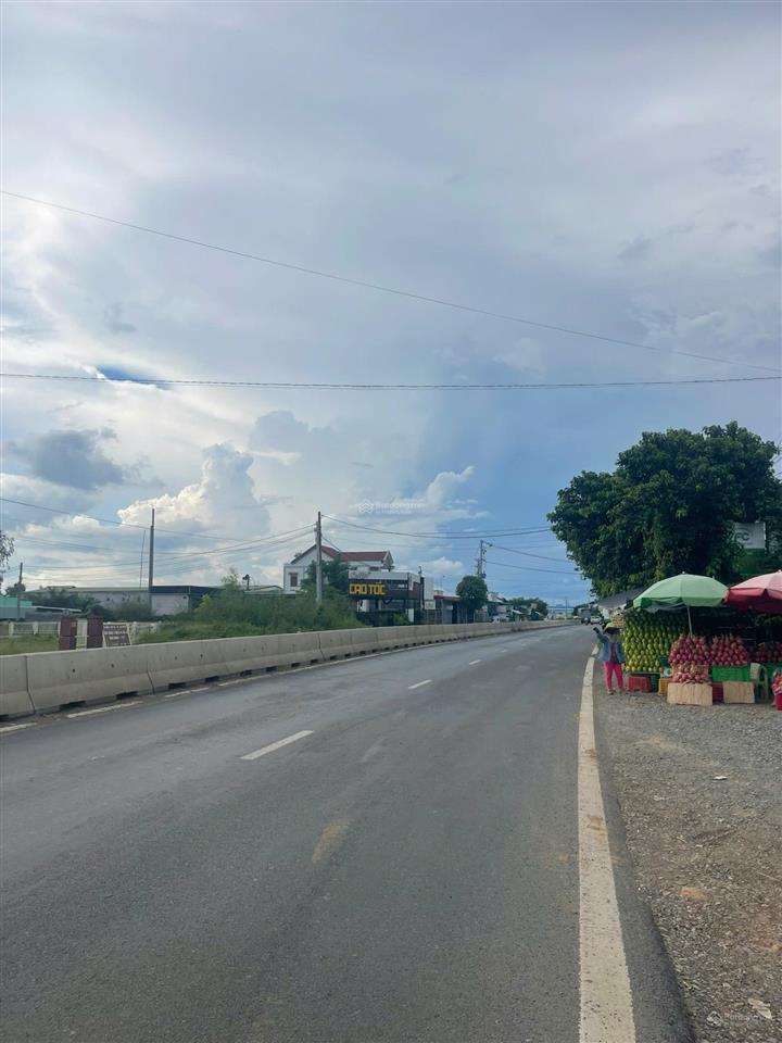 Bán đất mặt tiền đường nhựa liên xã hàm kiệm, htn, gần nút giao cao tốc dầu giây  phan thiết