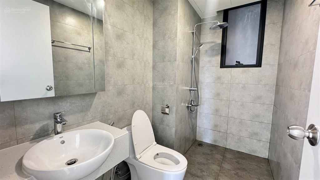 Cho thuê căn 2pn2wc góc 15tr/tháng có nội thất