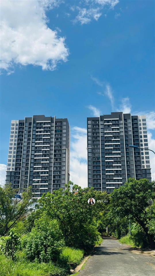 Bán căn 2pn victoria, có sẵn nội thất bếp, rèm, máy lạnh  giá chỉ 5,4 tỷ