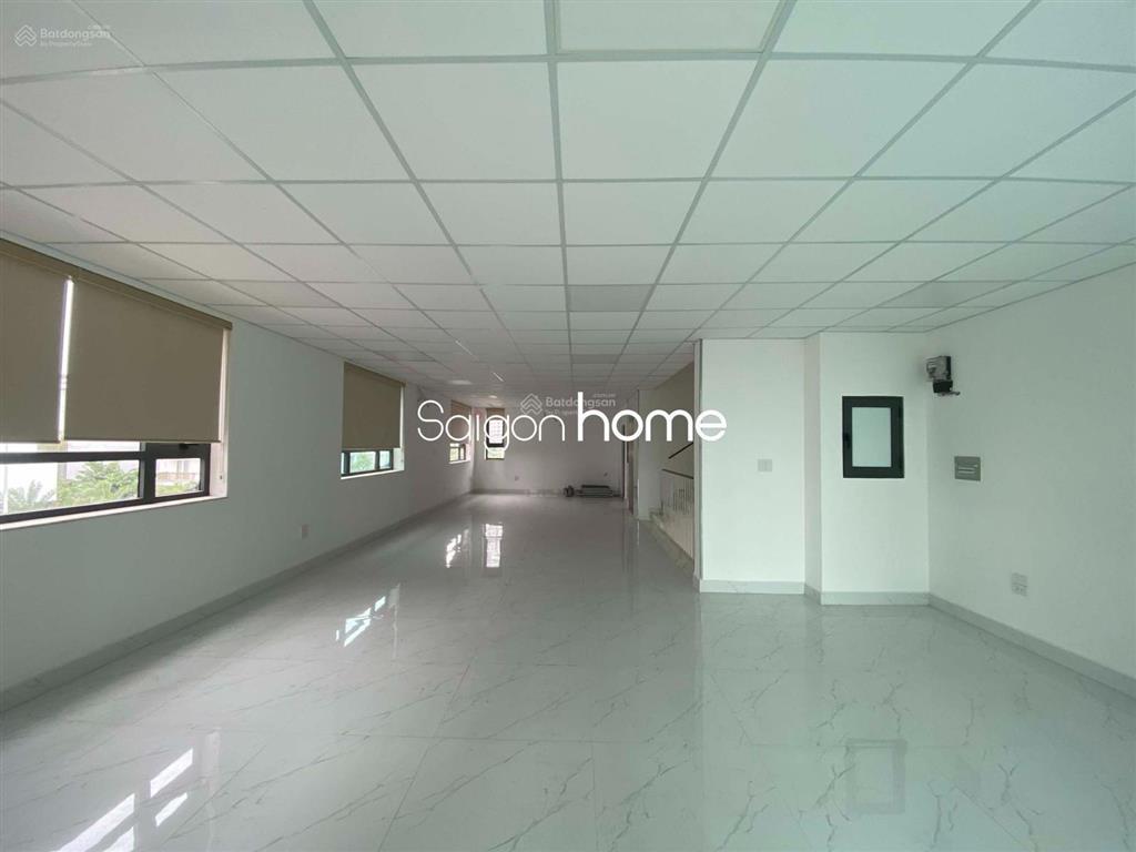 Cho thuê tòa văn phòng hầm + 7 tầng trung tâm quận 2