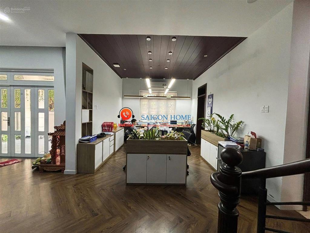 Cho thuê nguyên căn villa sân vườn đường trần não  quận 2, có sẵn ntcb