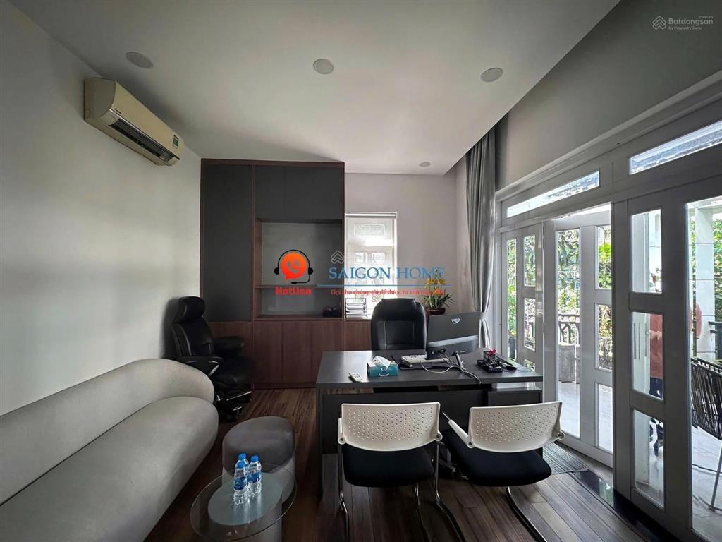 Cho thuê nguyên căn villa sân vườn đường trần não  quận 2, có sẵn ntcb