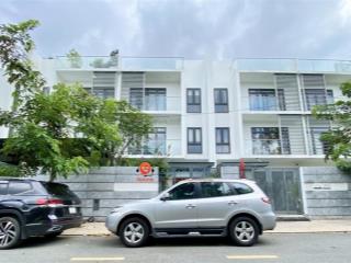 Cho thuê nhà riêng (biệt thự) thiết kế hiện đại ngay kđt an phú  hầm 3 tầng 450m2