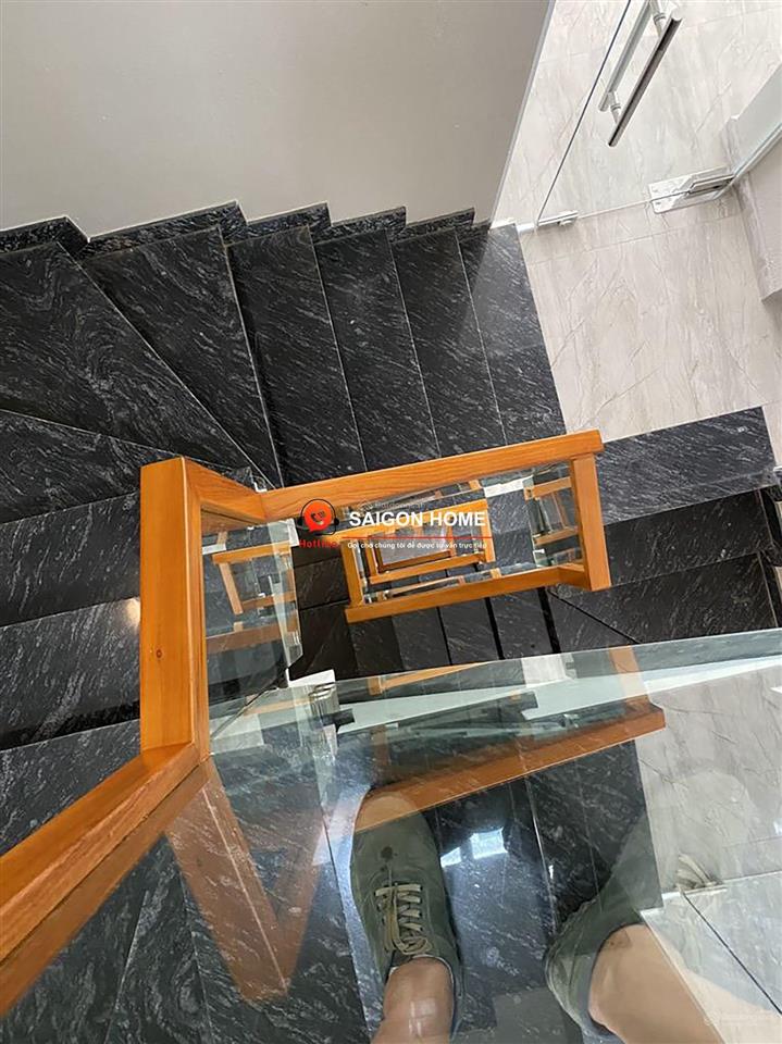 Cho thuê tòa nhà văn phòng  hầm + 7 tầng trung tâm quận 2