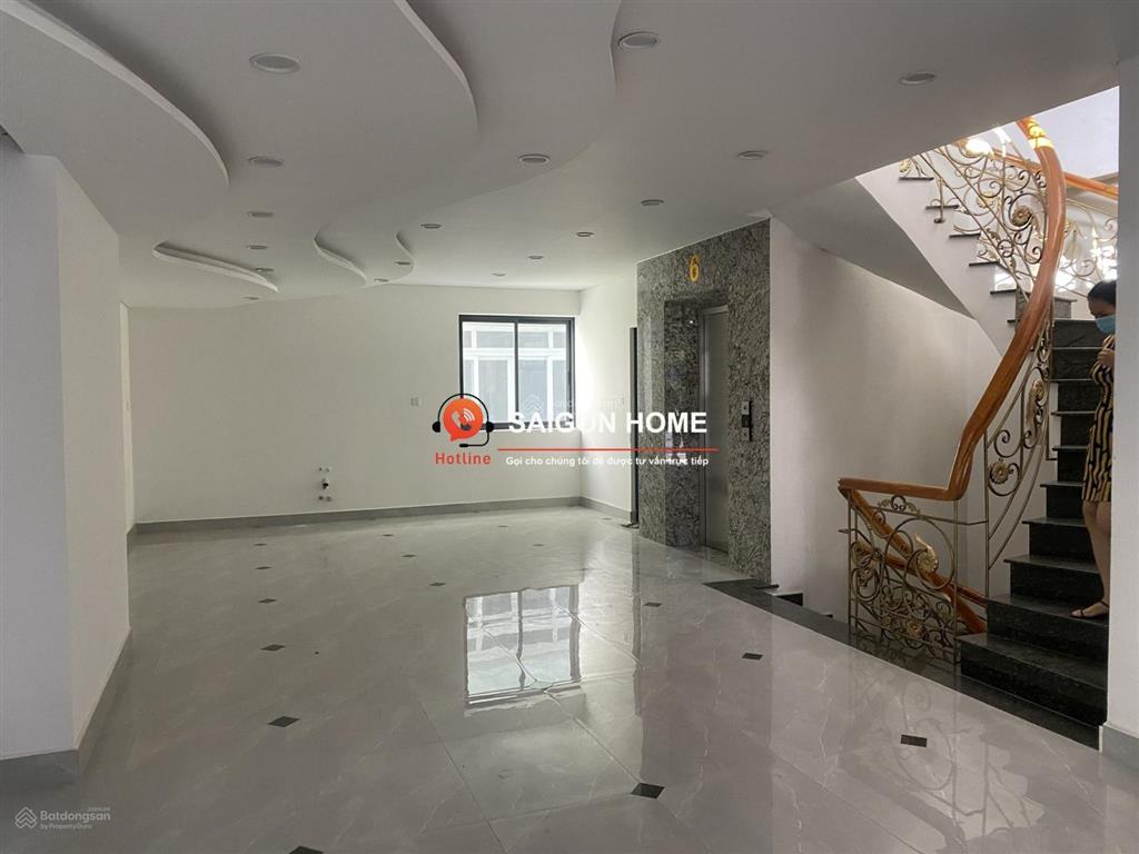 Cho thuê tòa nhà văn phòng  hầm + 7 tầng trung tâm quận 2