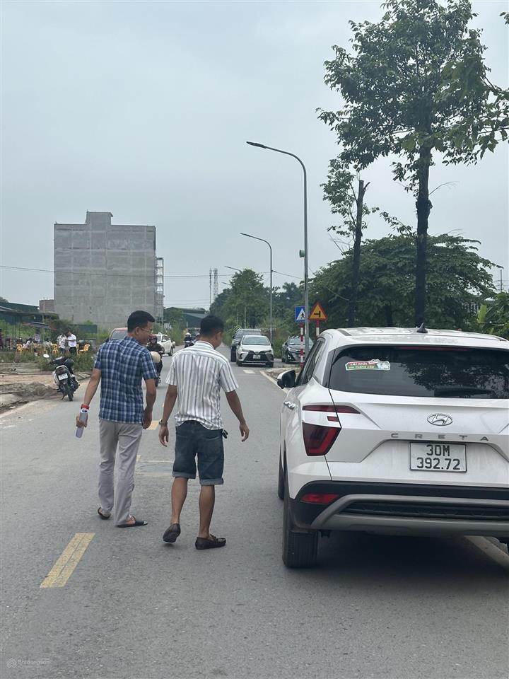 Chính chủ bán gấp 95m trục chính đấu giá vạn gợi, đồng quân, viên sơn giá 5,9 tỷ
