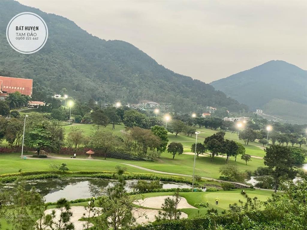 Chuyển nhượng biệt thự cực đẹp hiếm khi có bán (tại sân golf tam đảo)