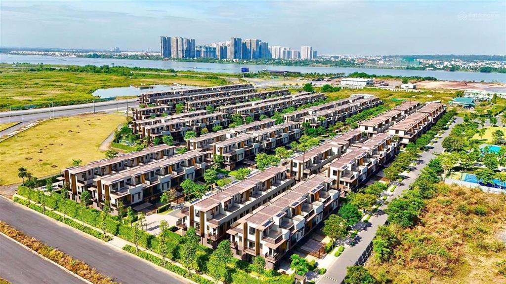 Duy nhất căn 7x20,5 giá tốt nhất thị trường cam kết rẻ nhất toàn dự án bao gồm giai đoạn 12