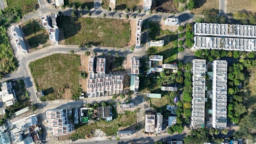 Cần bán nhanh nền đẹp, 100m2 liền nhau vị trí cực đẹp giá tốt dự án đông tăng long