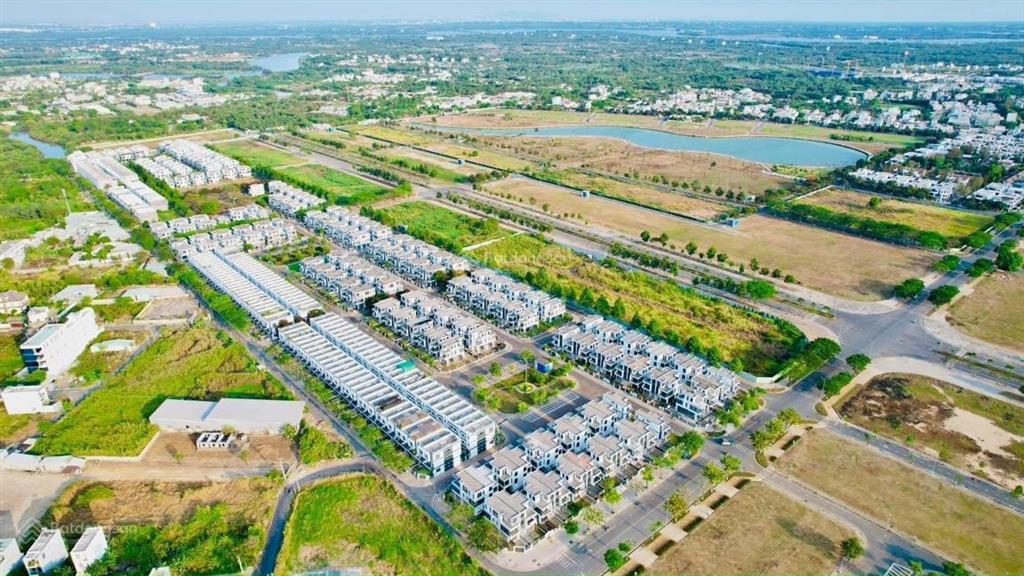 Cần bán nhanh nền đẹp, 100m2 liền nhau vị trí cực đẹp giá tốt dự án đông tăng long