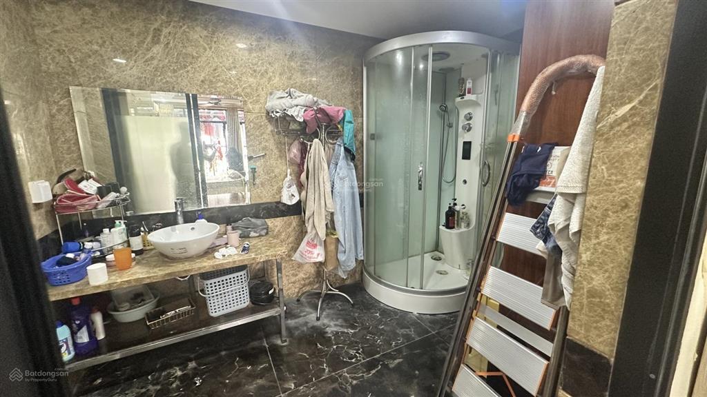 Chính chủ bán chung cư 3pn 138m2 royal city đã sửa chữa đẹp 16 tỷ