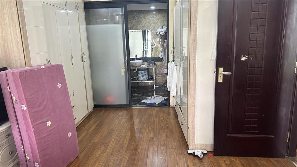 Chính chủ bán chung cư 3pn 138m2 royal city đã sửa chữa đẹp 16 tỷ