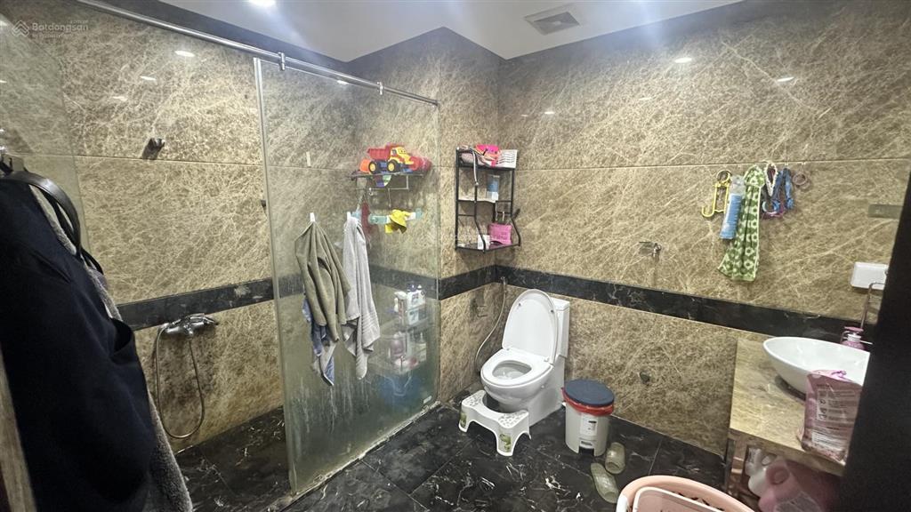 Chính chủ bán chung cư 3pn 138m2 royal city đã sửa chữa đẹp 16 tỷ