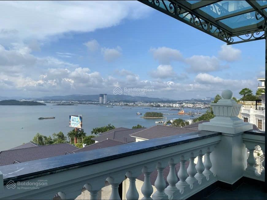 Chủ nhà cần bán gấp căn biệt thự đơn lập view biển đồi hải quân bãi cháy hạ long