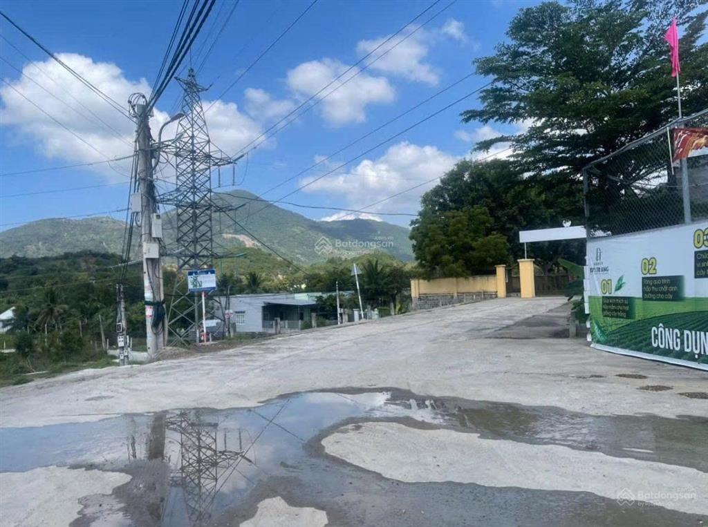 Cho thuê kho, nhà xưởng 1200 m2 tại đắc lộc đường xe container, không ngập, cho lâu dài giá tốt