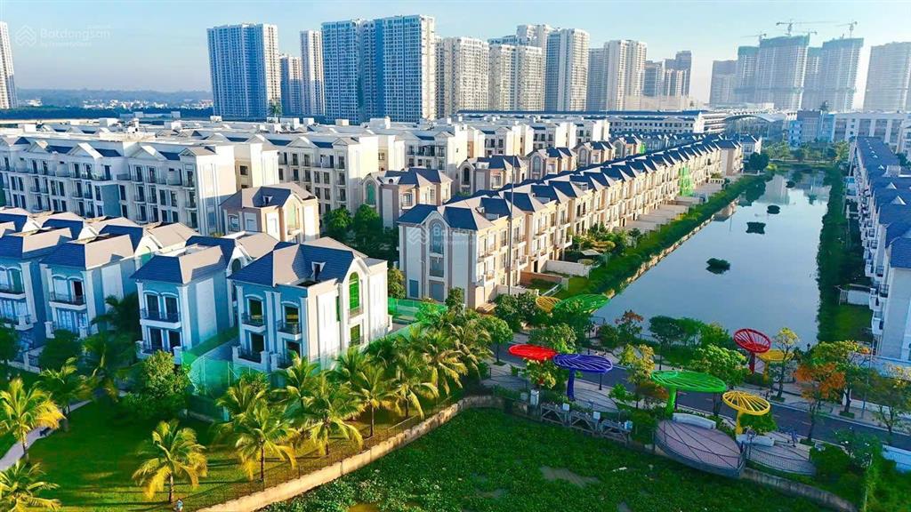 Bán hàng ngộp  nhà phố 5 lầu manhattan glory 21,5 tỷ  144m2 rẻ duy nhất dự án vinhomes q9